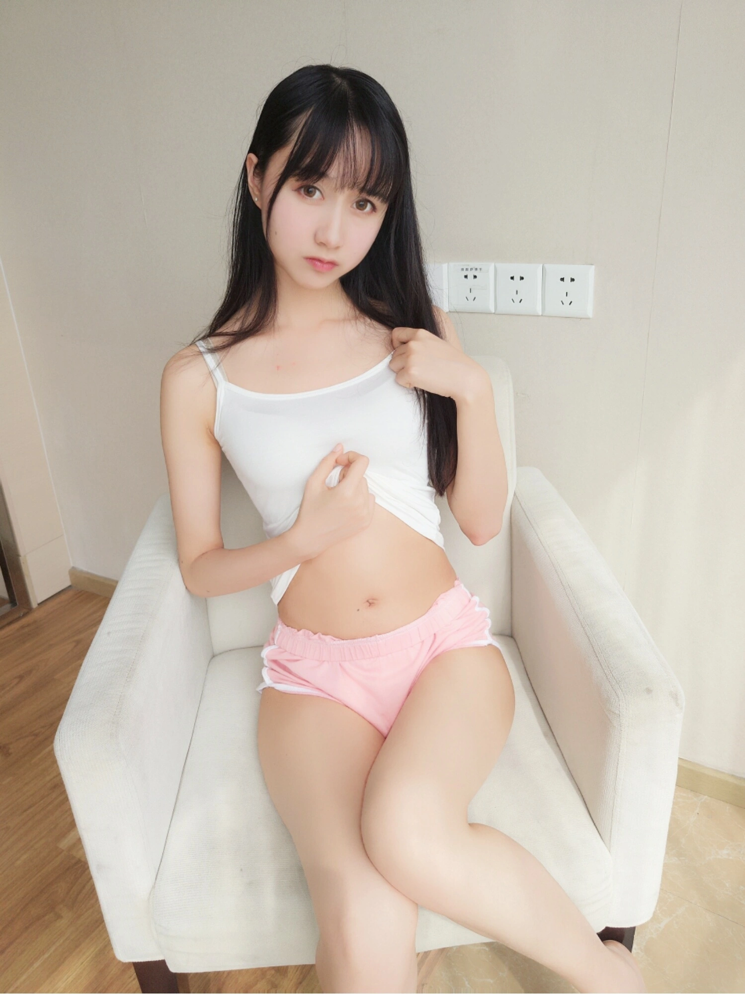 木绵绵OwO - NO.49 白色背心 cos 2