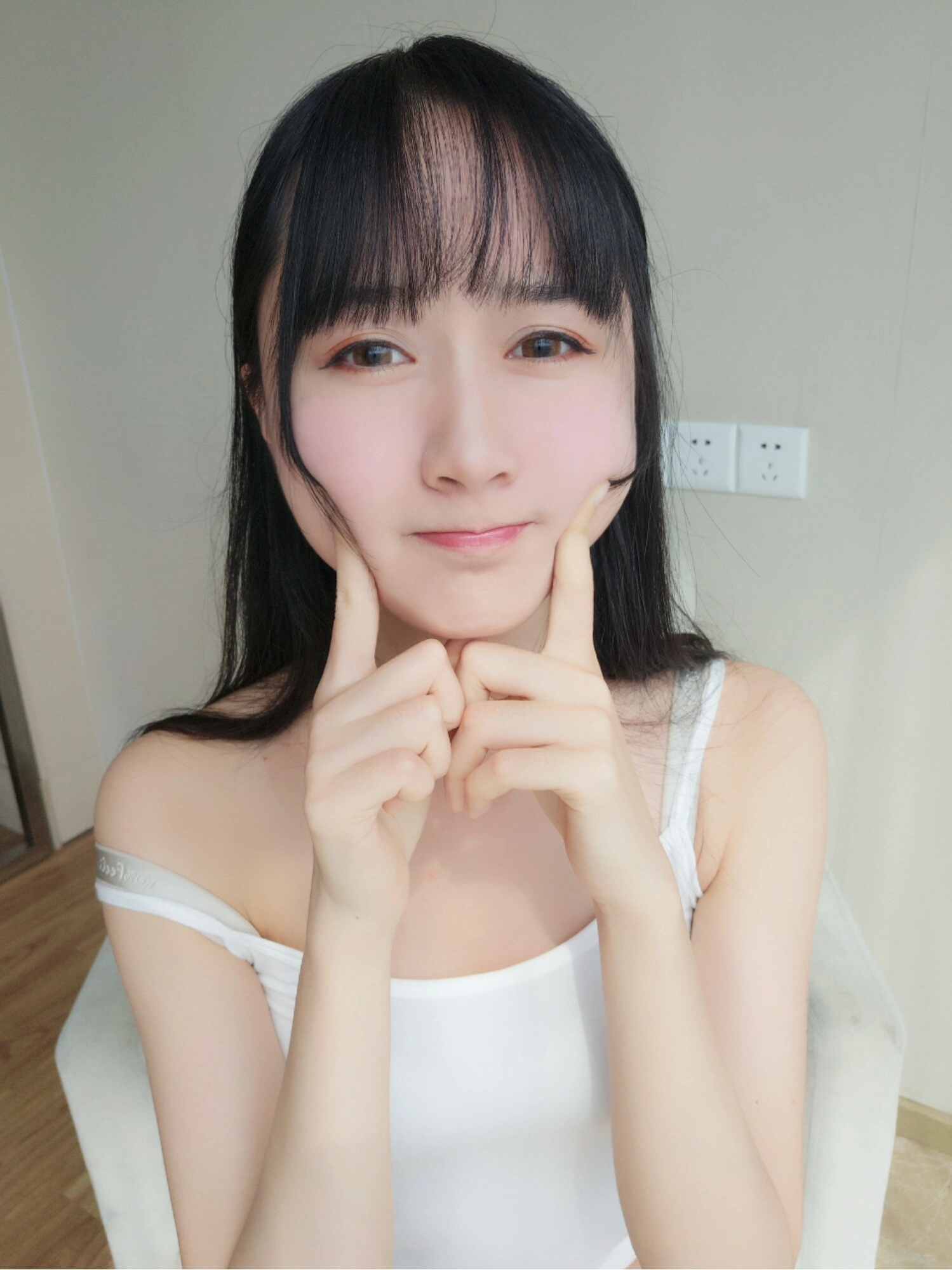 木绵绵OwO - NO.49 白色背心 cos 3